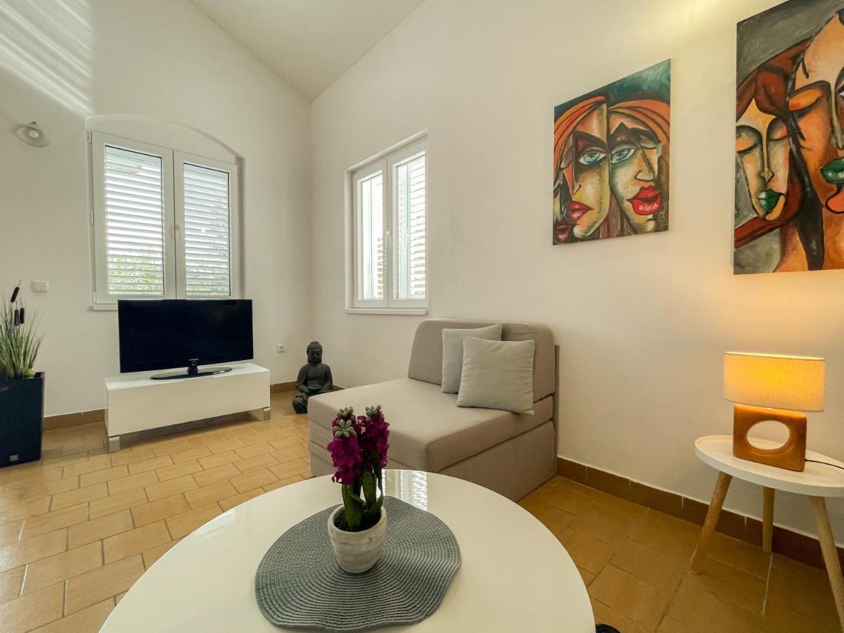 Spacious Apartment Amaros 科尔丘拉 外观 照片